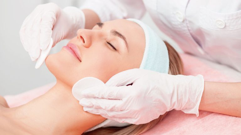 Rutina de cuidado de la piel para principiantes: ¡Consigue una piel radiante!